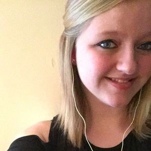 Meet your Posher, Whitney